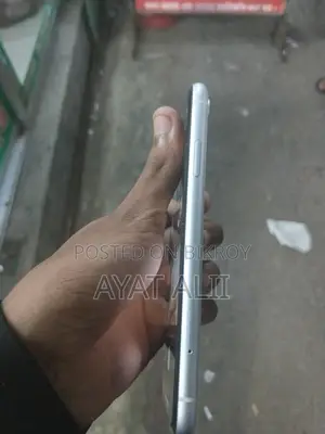 Apple iPhone XR 128 GB White