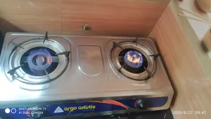1 gas stove for sale. Completely fresh.