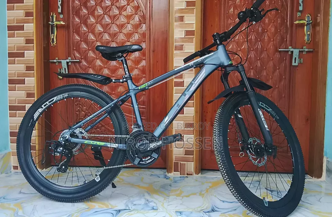 মোটরসাইকেল ২০২৬ ধূসর