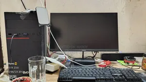Desktop Computer 8GB Intel Core I5 SSD 1TB