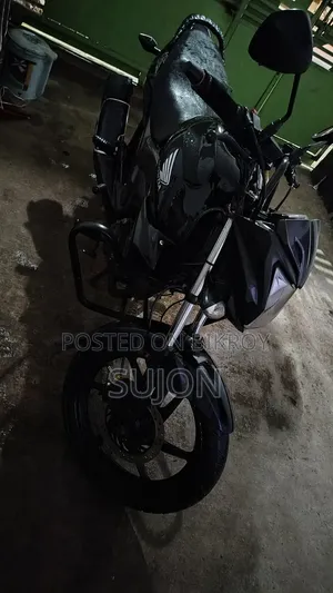 Honda CB 2018 Black