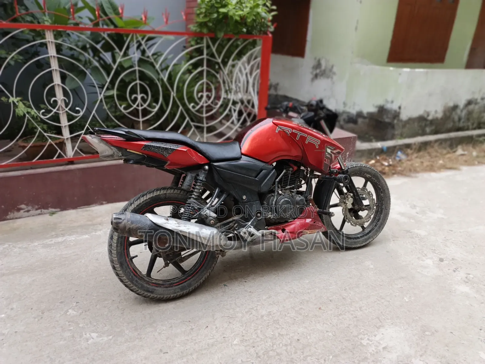 TVS Apache RTR 160 2V 2017 Red