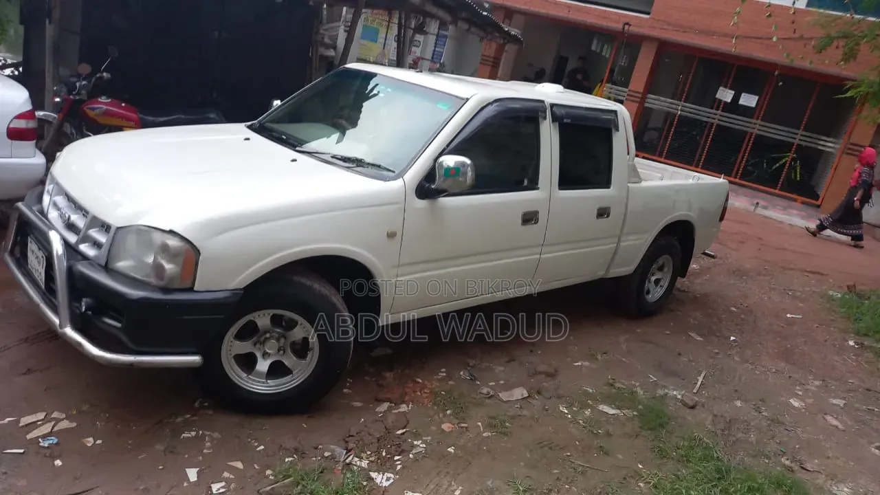 Car 2007 White