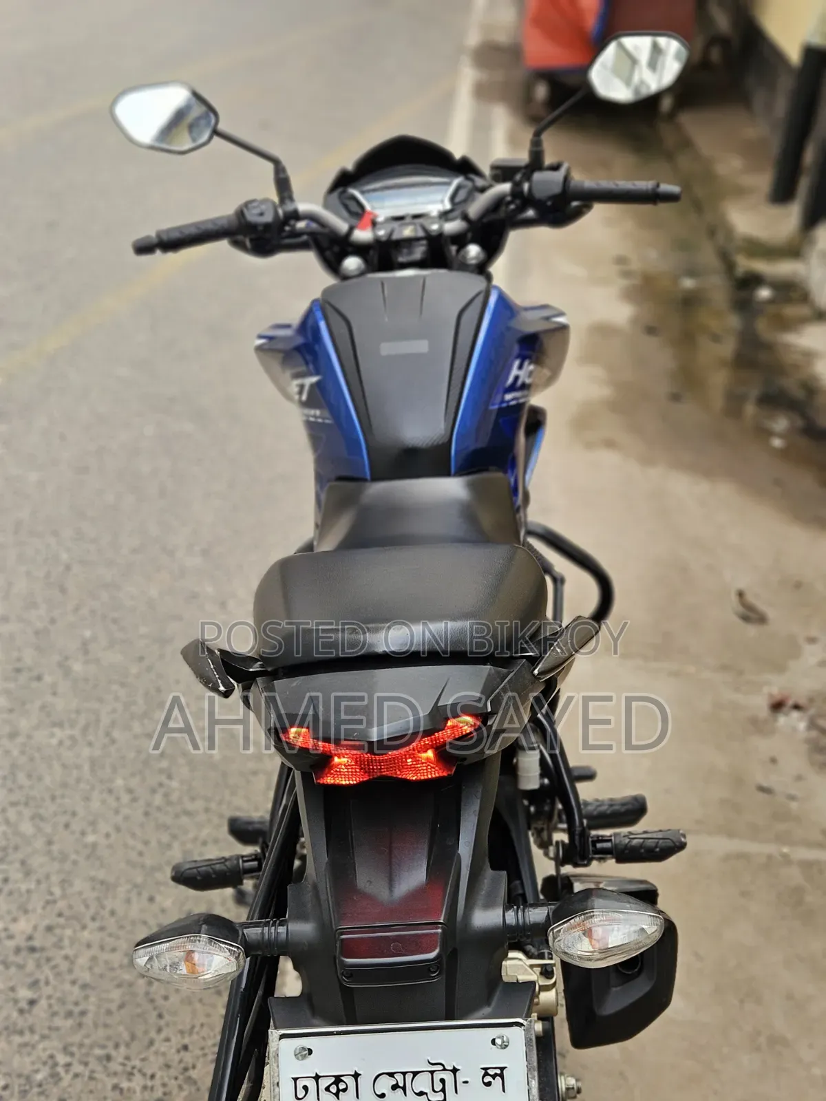 হোন্ডা হর্নেট ২০২৩ নীল