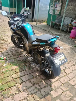 ইয়ামাহা এফজেড ২০১৮ কালো