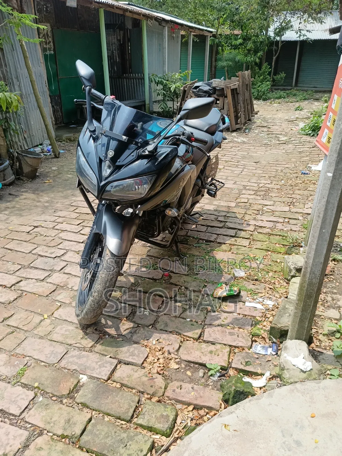 ইয়ামাহা এফজেড ২০১৮ কালো