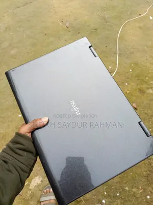 Laptop Fujitsu 4GB HDD+SSD 512GB
