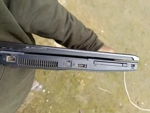 Laptop Fujitsu 4GB HDD+SSD 512GB
