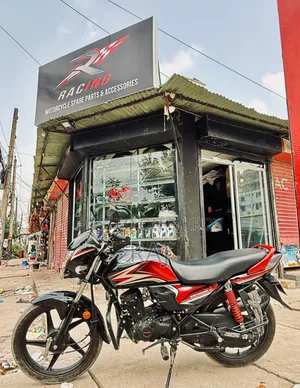 হোন্ডা সিবি ২০২৪ কালো