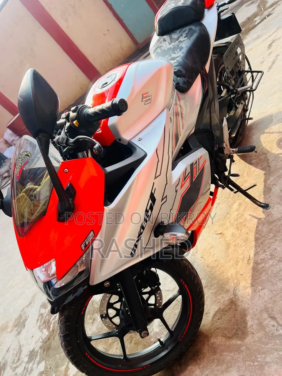 Suzuki Gixxer SF FI 2023 Orange