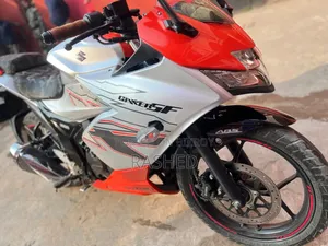 Suzuki Gixxer SF FI 2023 Orange