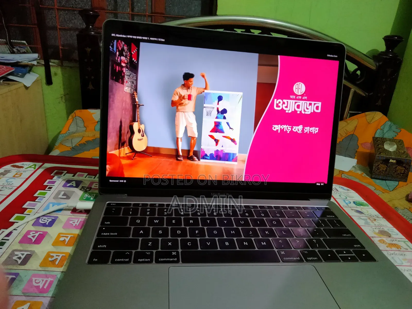 Laptop Apple MacBook Pro 2016 16GB Intel Core 7 eMMC 512GB