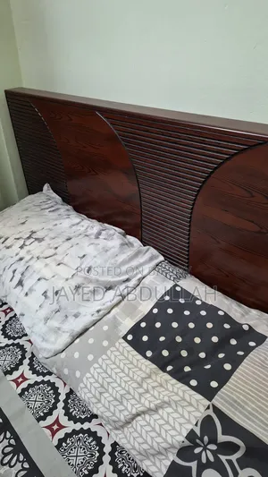 Malaysian Wood এর Queen Size Bed