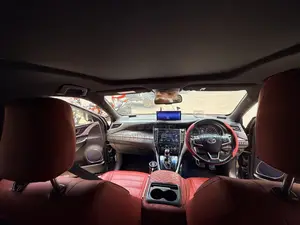 Toyota Harrier 2.5 Hybrid 4WD 2018 Purple
