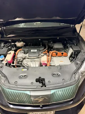 Toyota Harrier 2.5 Hybrid 4WD 2018 Purple