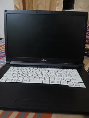 Laptop Fujitsu Lifebook A557 8GB Intel Core I5 SSD 256GB