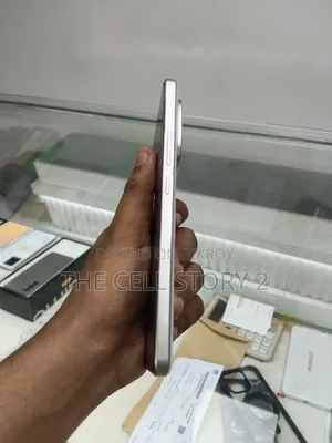 iQOO Z10 256 GB White