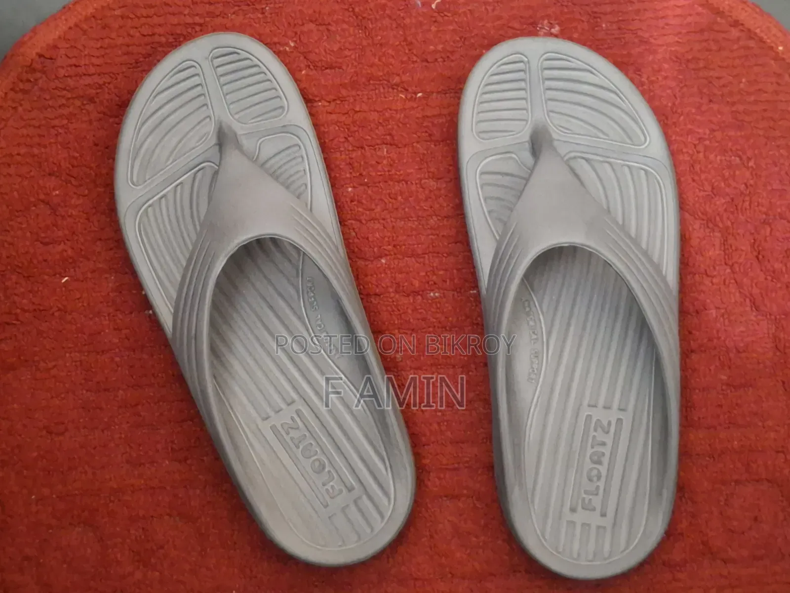 ফ্লোটজ স্যান্ডেল