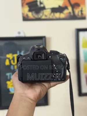 Canon 700d DSLR