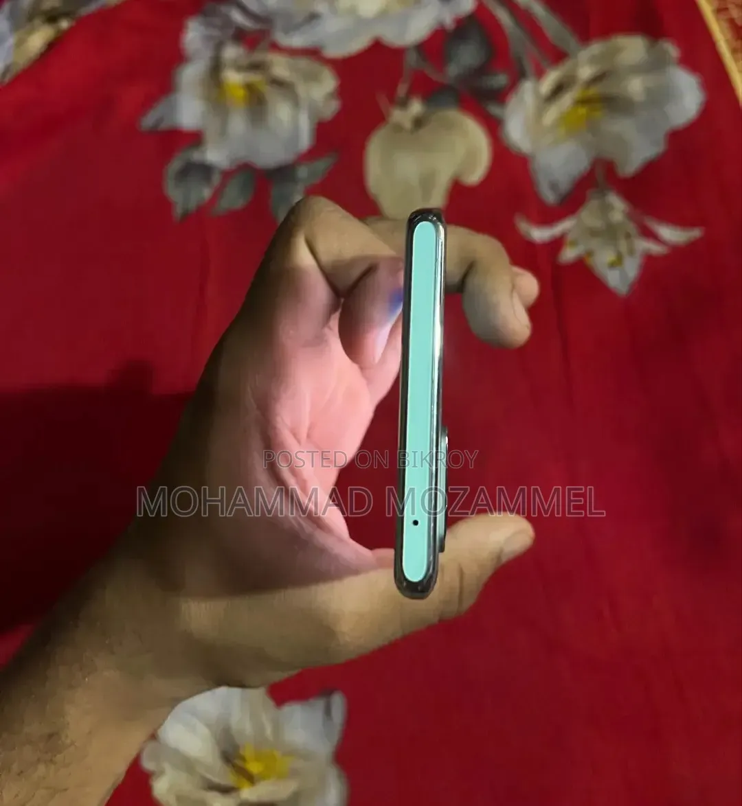 অপো রেনো৬ প্রো ৫জি ২৫৬ জিবি গ্রিন
