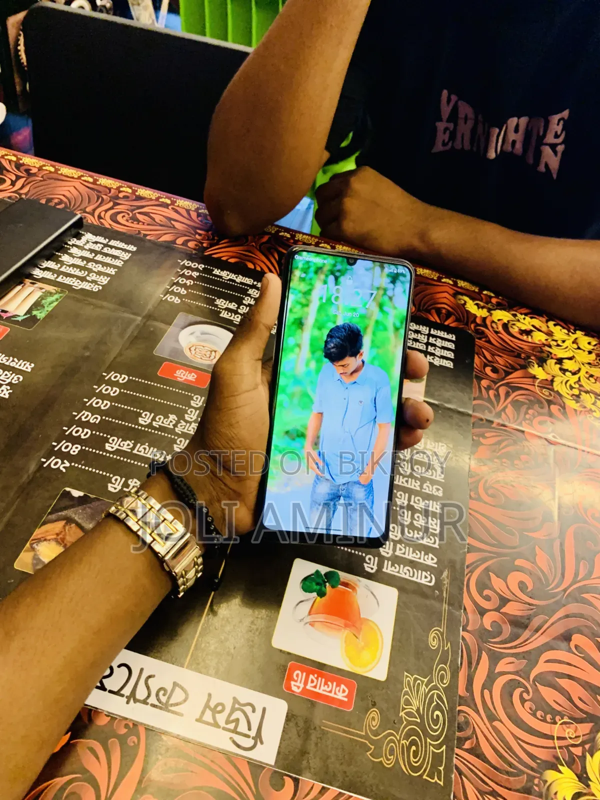 Realme 128 GB Blue