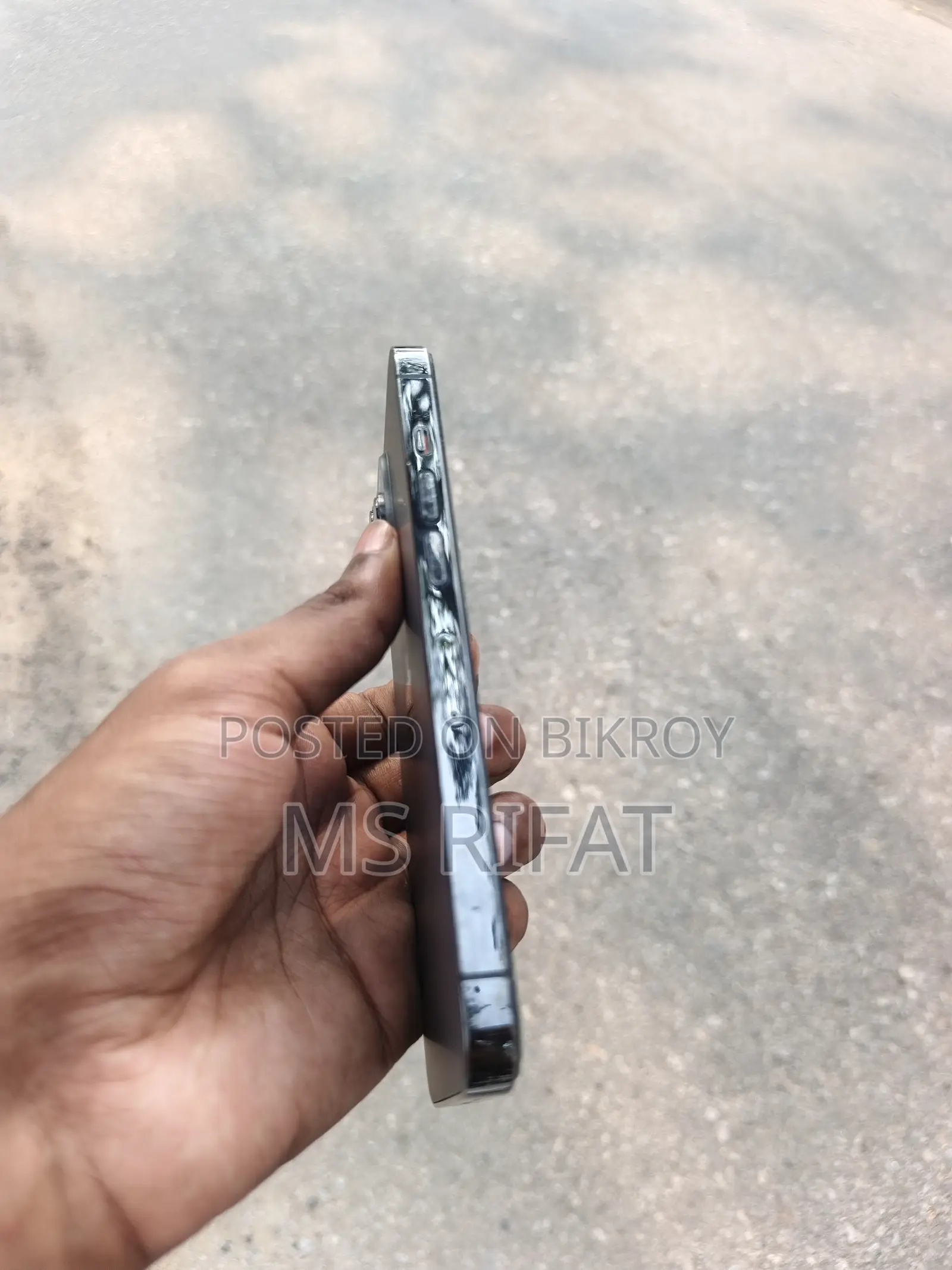 অ্যাপল আইফোন ১৩ প্রো ২৫৬ জিবি নীল