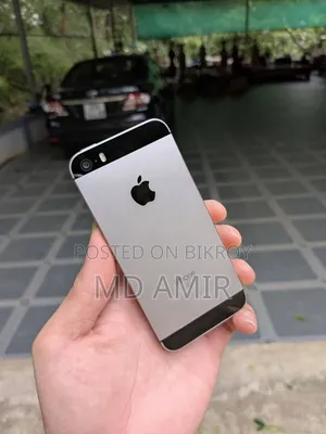 New Apple iPhone SE 64 GB Black