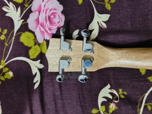 Ukulele 24-inch