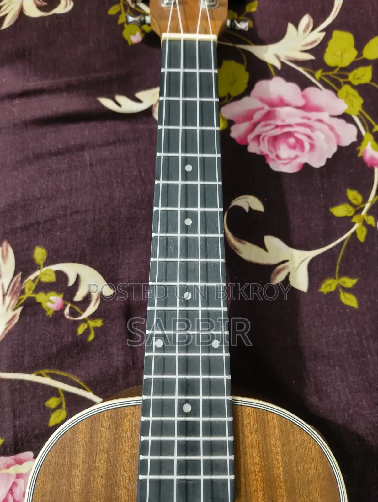 Ukulele 24-inch