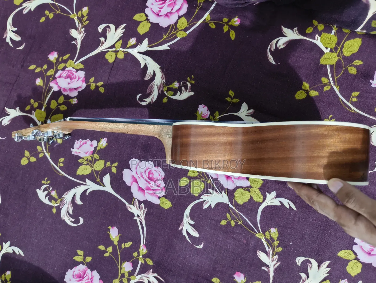 Ukulele 24-inch