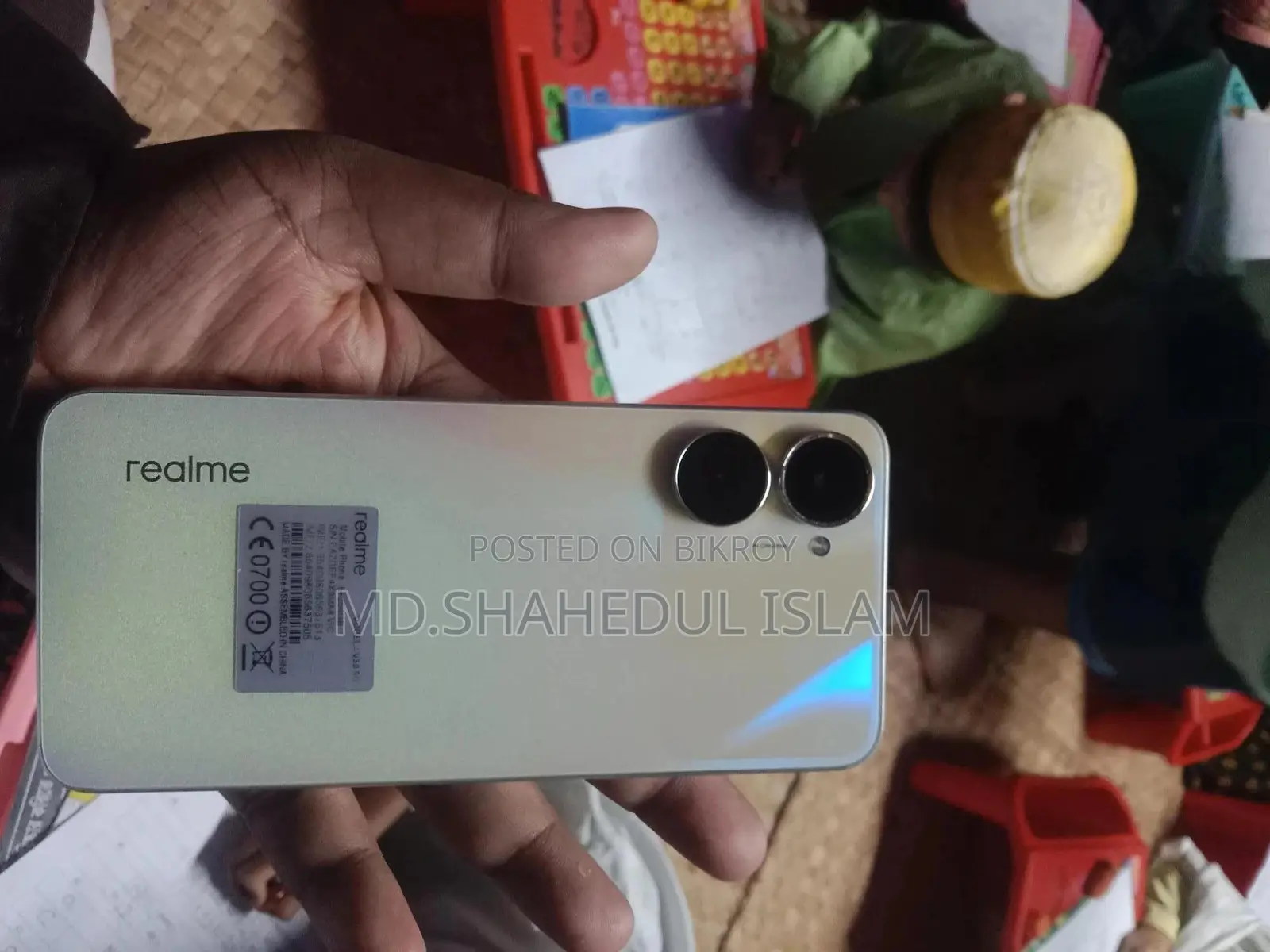 Realme V30 128 GB Gold