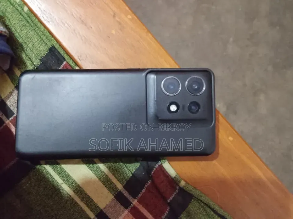 Motorola Edge 50 Pro 256 GB Orange