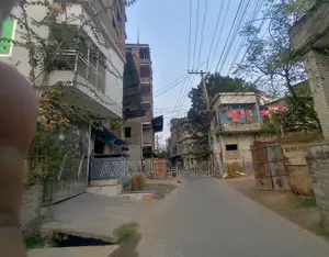 বিক্রয় পোস্ট ভাটাপাড়া আপেল ডেকোরেটর মোড়ের সন্নিকটে ২.৫ কাঠ
