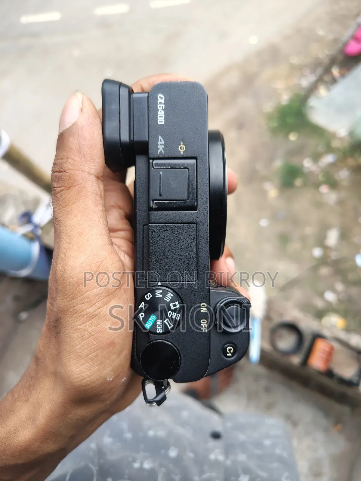 Sony A6400 (শুধুমাত্র বডি) বিক্রয় হবে - একদম নতুনের মতো কন্ডিশন!