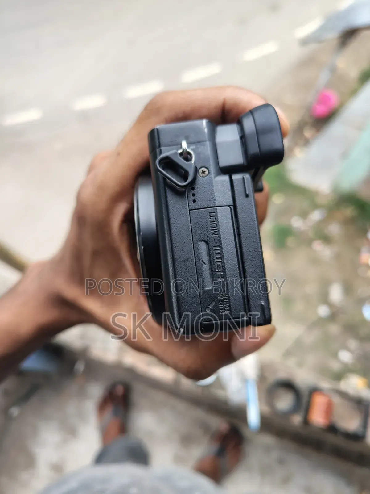 Sony A6400 (শুধুমাত্র বডি) বিক্রয় হবে - একদম নতুনের মতো কন্ডিশন!