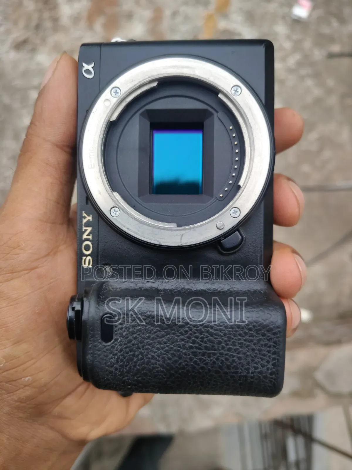 Sony A6400 (শুধুমাত্র বডি) বিক্রয় হবে - একদম নতুনের মতো কন্ডিশন!