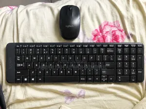 Logitech K220 Keyboard & M150 Mouse