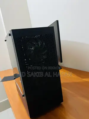 Desktop Computer MSI model 8GB Intel Core i5 SSD 512GB