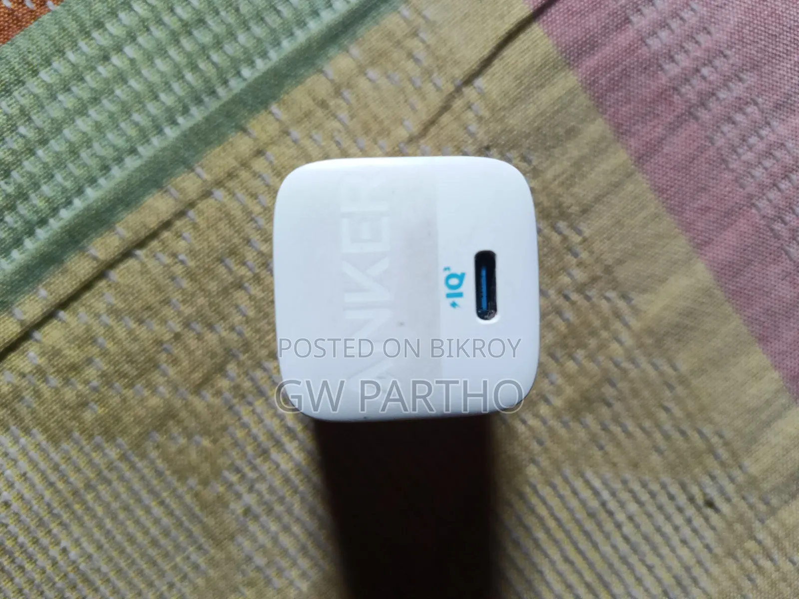 Anker 313 চার্জার (৩০ ওয়াট) বিক্রির জন্য