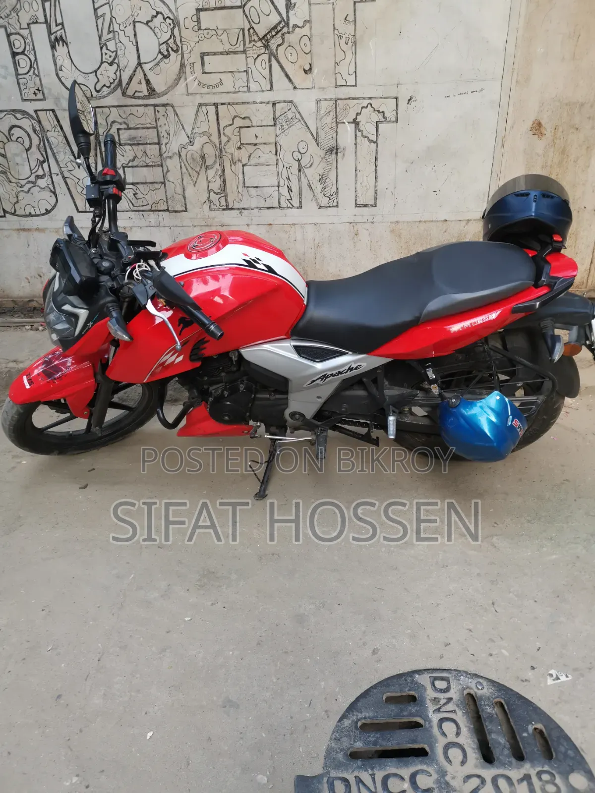 TVS Apache 160 4V 2022 Red