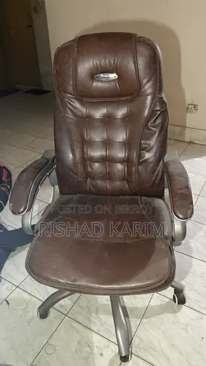 ব্যবহৃত আসবাবপত্র বিক্রয়
