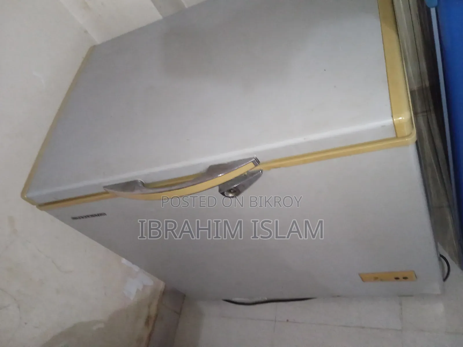 Singer Deep Fridge 205 Liters for Sale