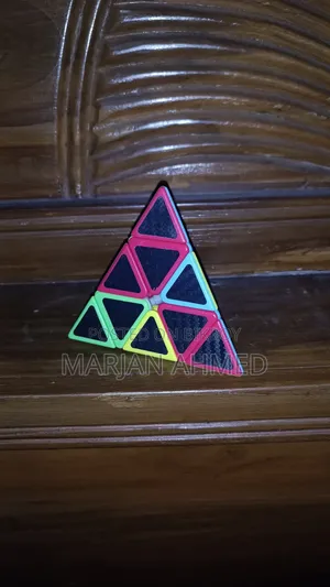 Pyraminx, a 3x3x3