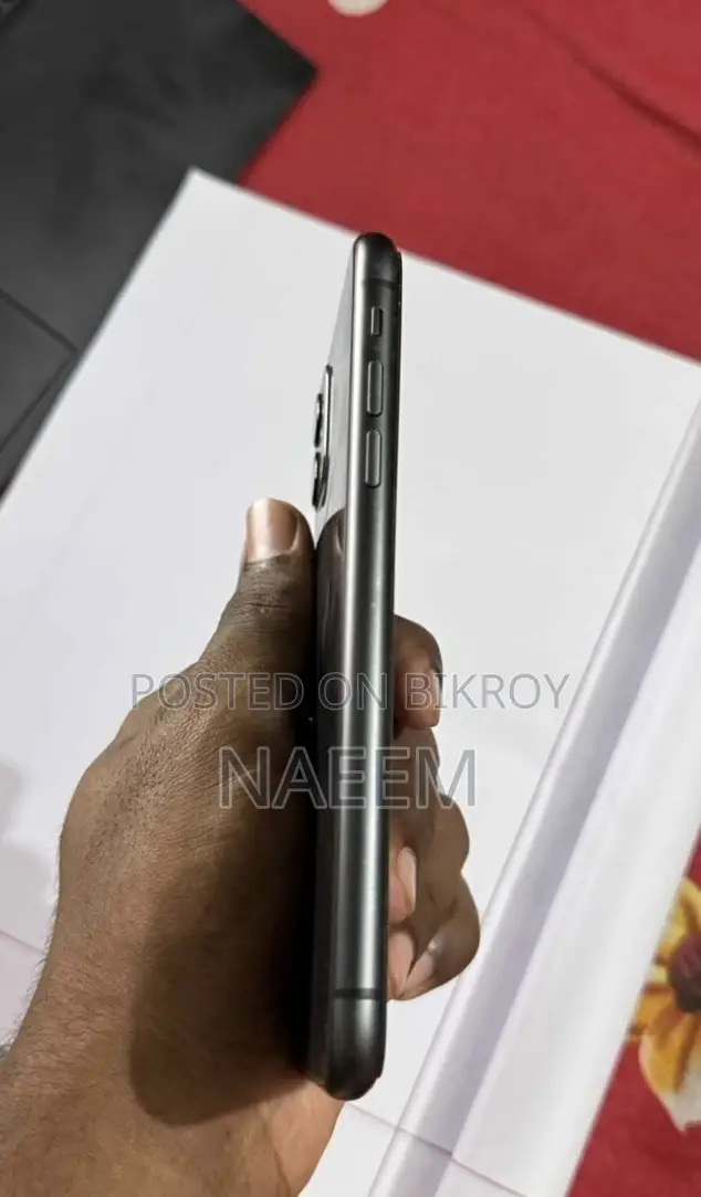 Apple iPhone 11 64 GB Black
