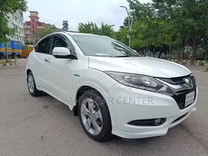 Honda Vezel 1.5 2WD 2014 Pearl