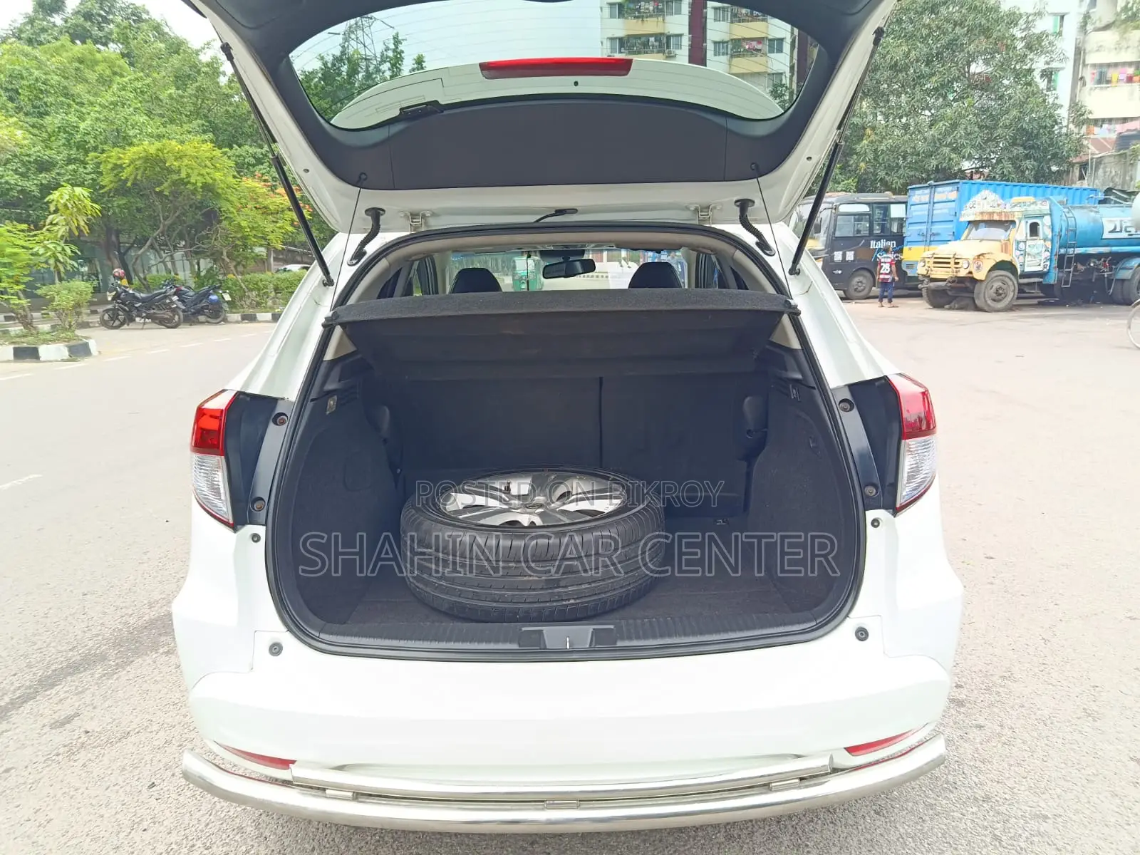 Honda Vezel 1.5 2WD 2014 Pearl