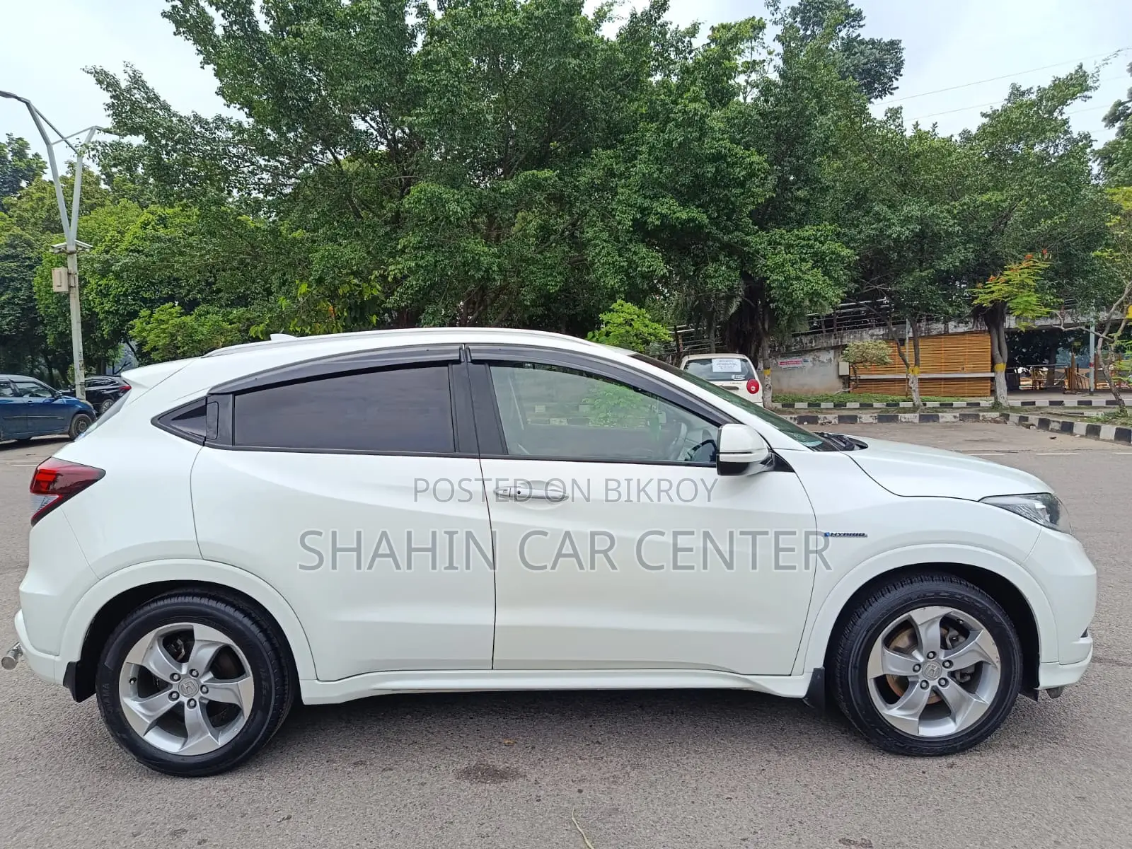 Honda Vezel 1.5 2WD 2014 Pearl