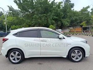 Honda Vezel 1.5 2WD 2014 Pearl