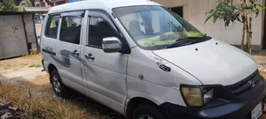 Toyota Noah 2001 White