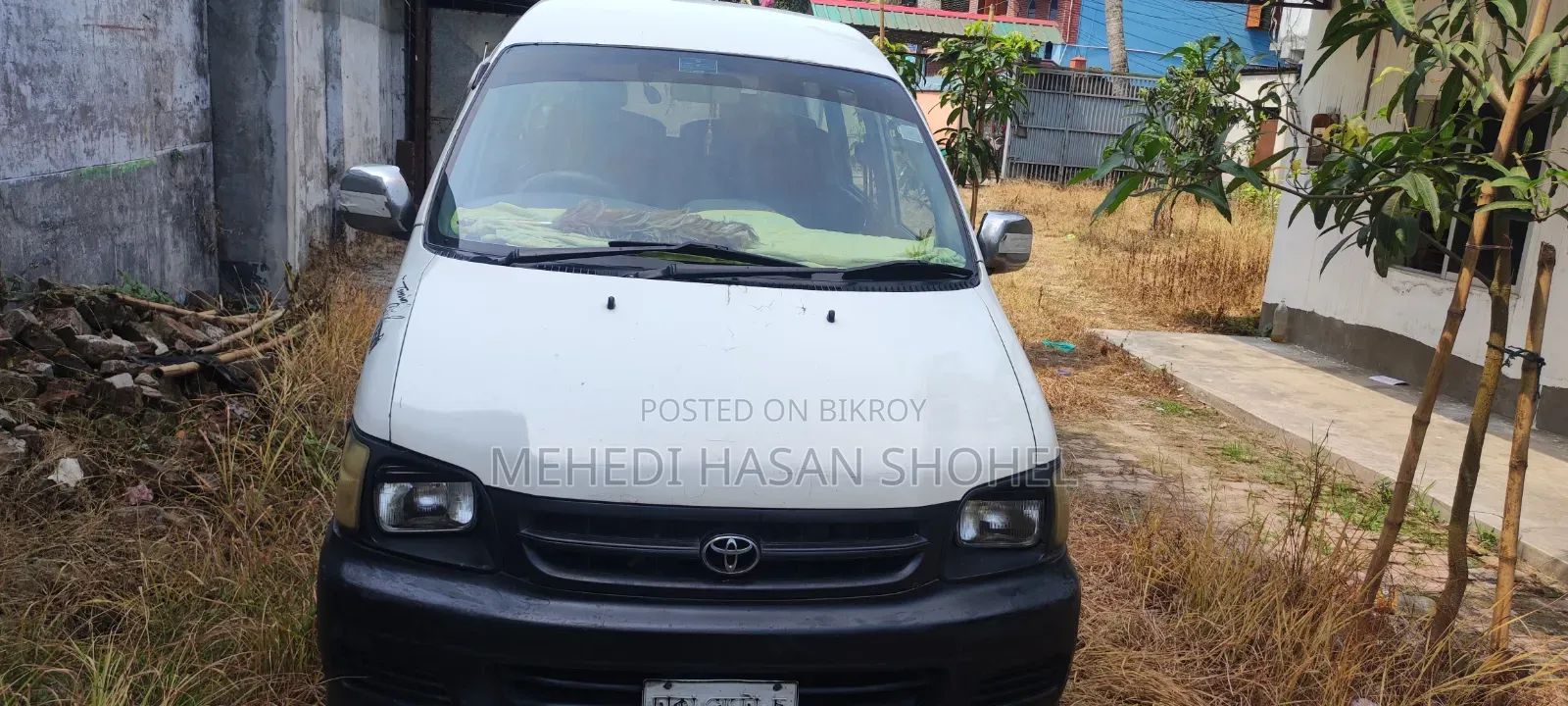 Toyota Noah 2001 White